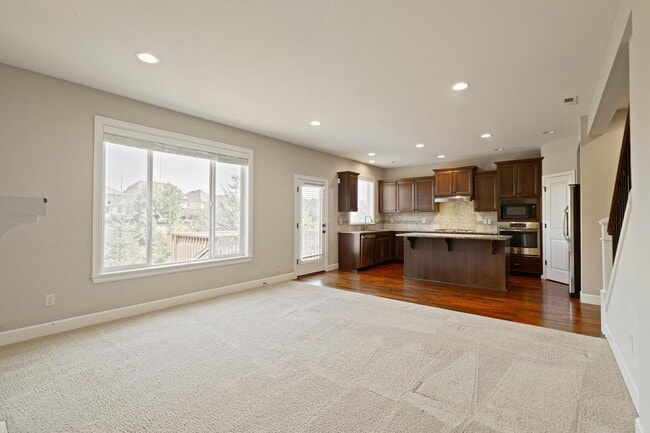 Building Photo - Spacious 4-bdrm/3-bath in North Bethany—Ga...