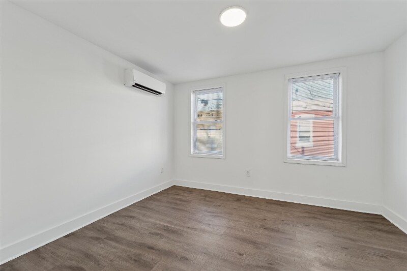 Building Photo - 2449 N Opal St