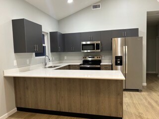 Building Photo - 2608 Mockingbird Rd