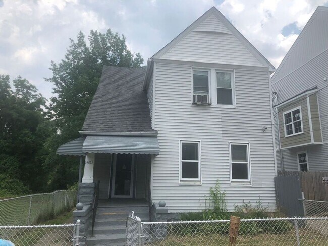 Building Photo - 1483 E 120th St