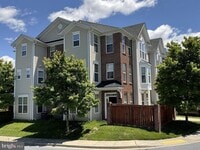 Building Photo - 117 Leather Fern Way