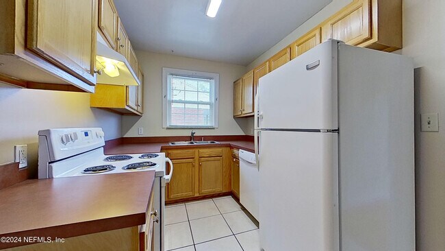 Building Photo - 1261 Belmont Terrace