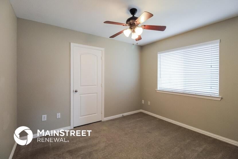 Building Photo - 217 Timber Dr