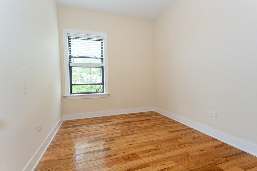Building Photo - 378 Park Ave