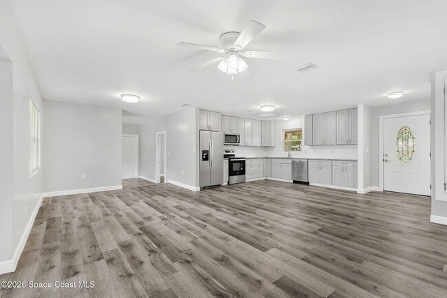 Building Photo - 2426 Clemson Dr