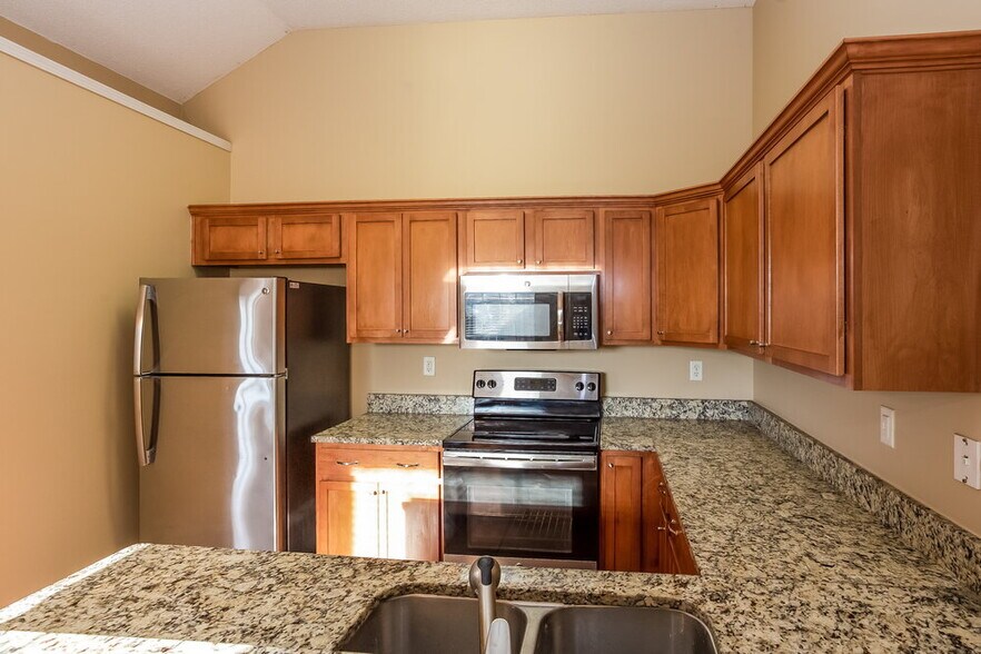 Building Photo - 7787 Allen Ridge Ln