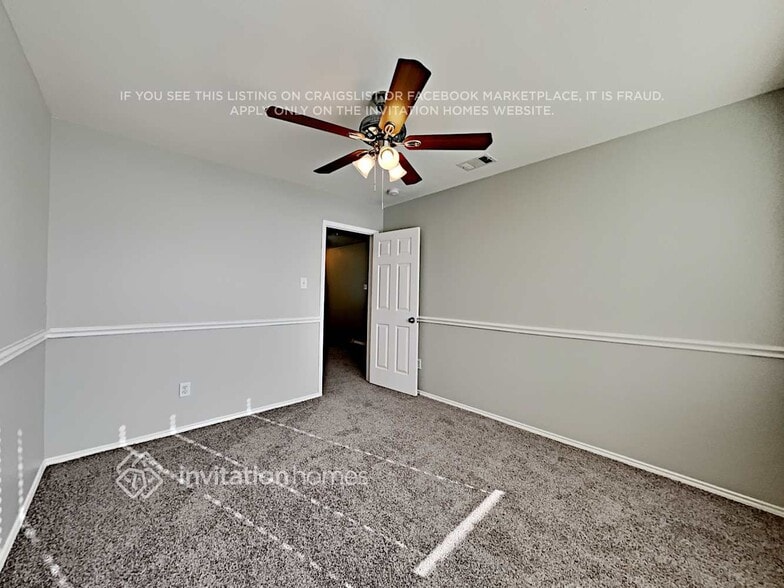 Building Photo - 8609 Chelan Way