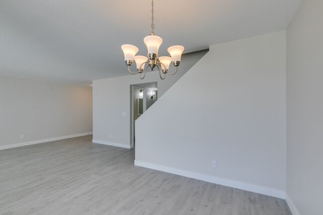 Building Photo - Great 3 bedroom home in South Shores!!