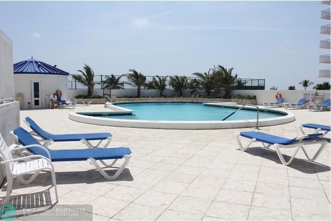 Building Photo - 1360 S Ocean Blvd