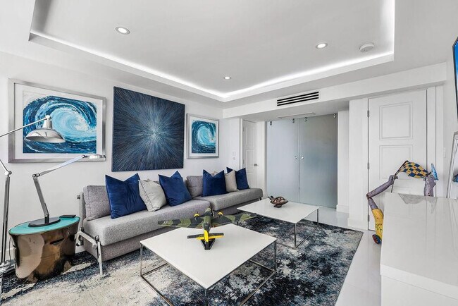 Building Photo - 545 S Fort Lauderdale Beach Blvd