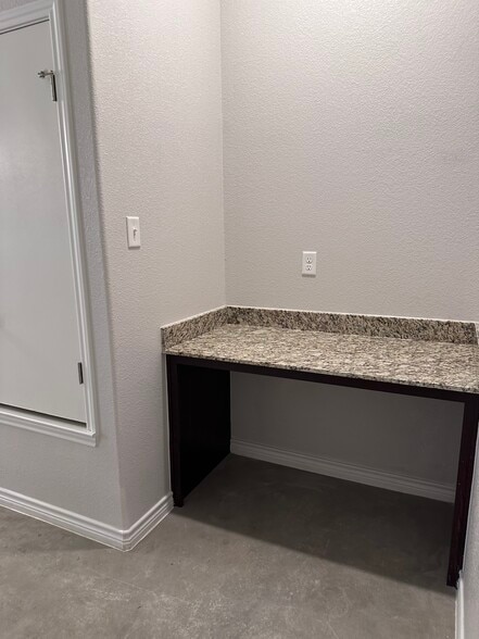 Building Photo - 1239 Liberation Ln