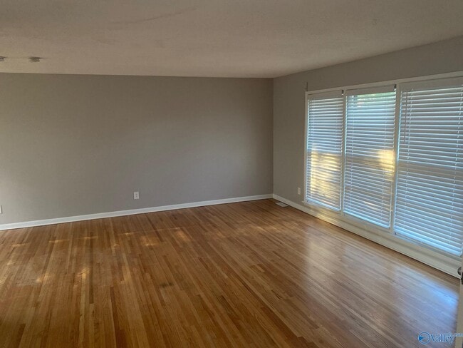 Building Photo - 4411 McClain Ln NW