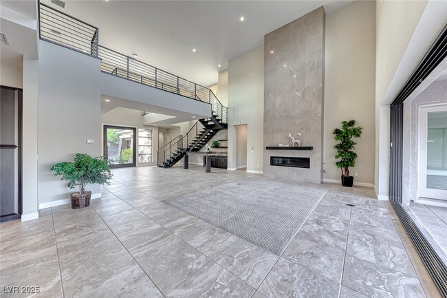 Building Photo - 72 Bella Lago Ave