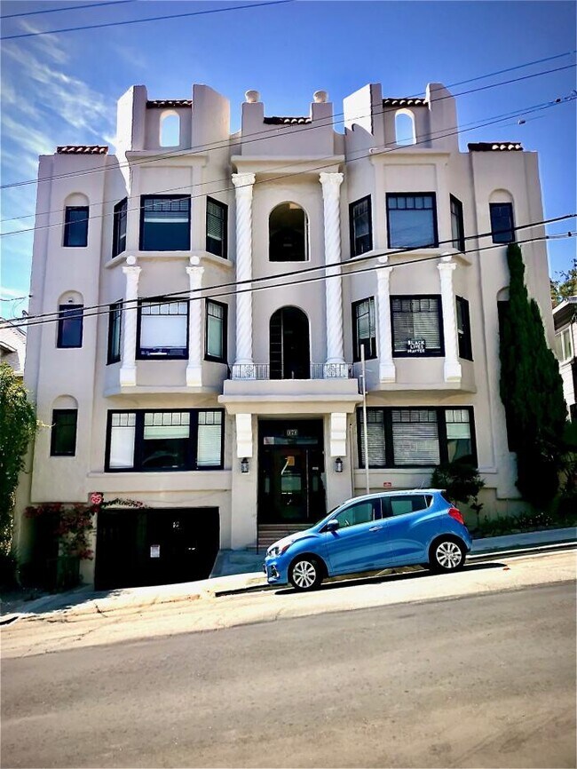 Building Photo - 1 bedroom in Oakland CA 94610