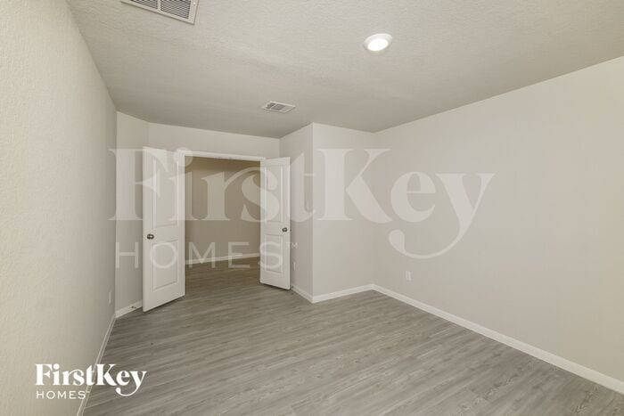 Building Photo - 6707 Hatchery Way