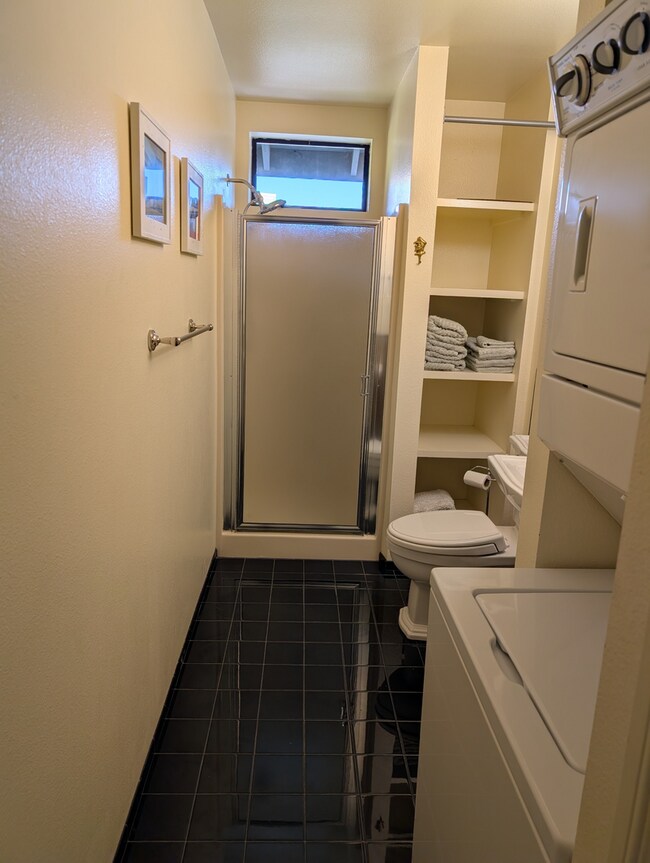 Building Photo - Wonderful Fully Furnished In Town Rental with Amazing View of the Harbor!