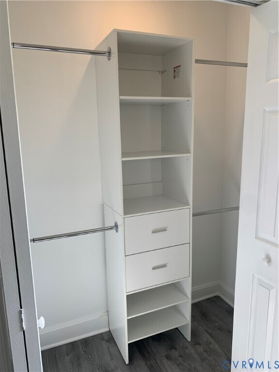 Building Photo - 4202 Thomas Dr