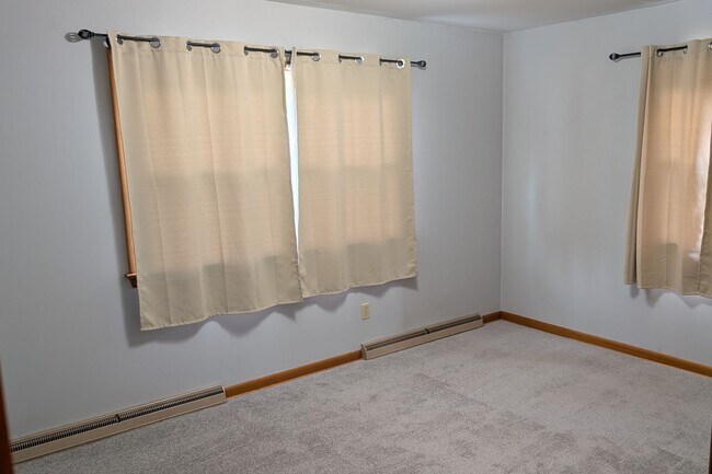Building Photo - BEL AIR - GREEN VALLEY MANOR