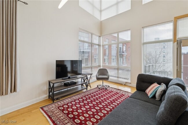 Building Photo - 55 E College St