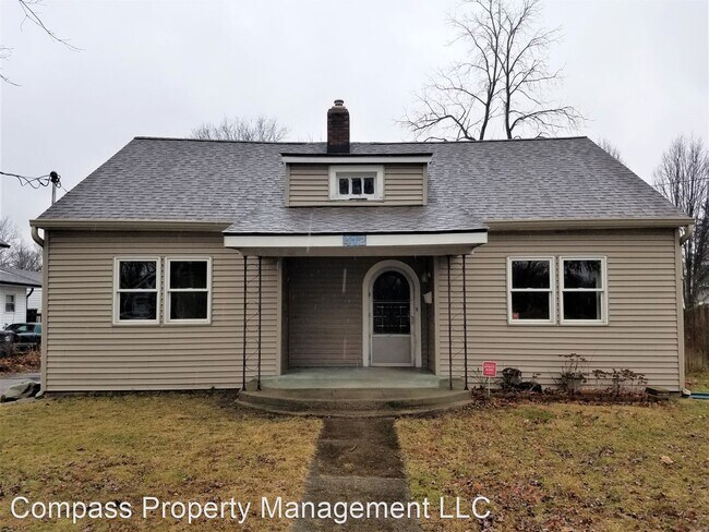 Building Photo - 3 br, 1 bath House - 412 W Main Street