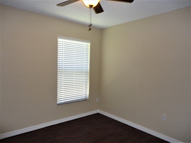 Building Photo - 350 Morning Creek Cir