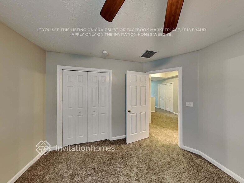 Building Photo - 260 Silver Glen Ave