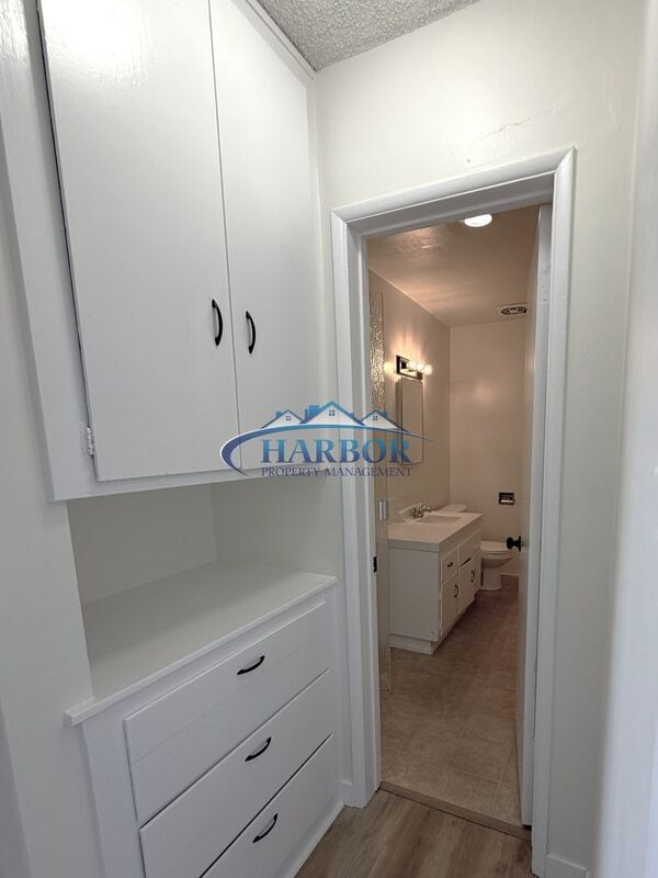 Building Photo - 12302 S Inglewood Ave