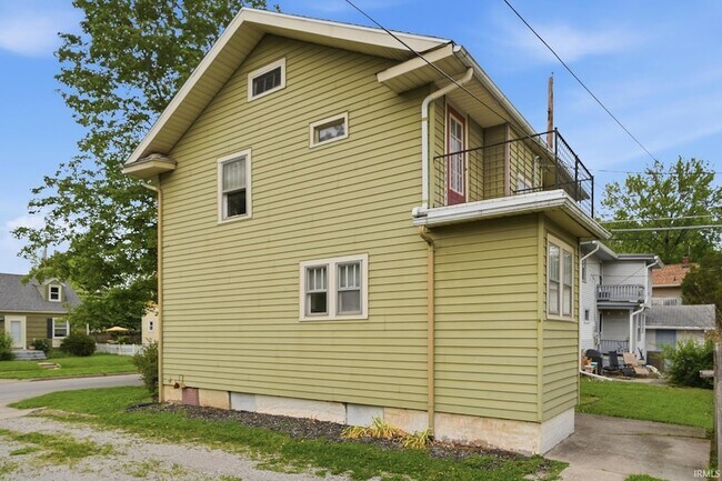 Building Photo - 2508 Woodward Ave