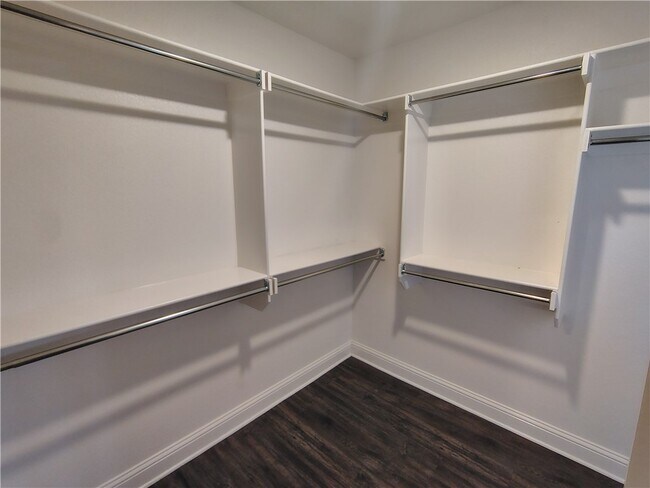 Building Photo - 1742 Charismatic Dr