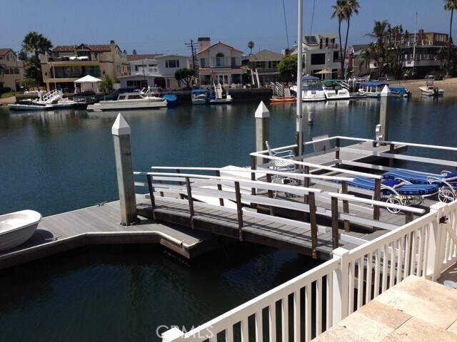 Building Photo - 7 Balboa Coves