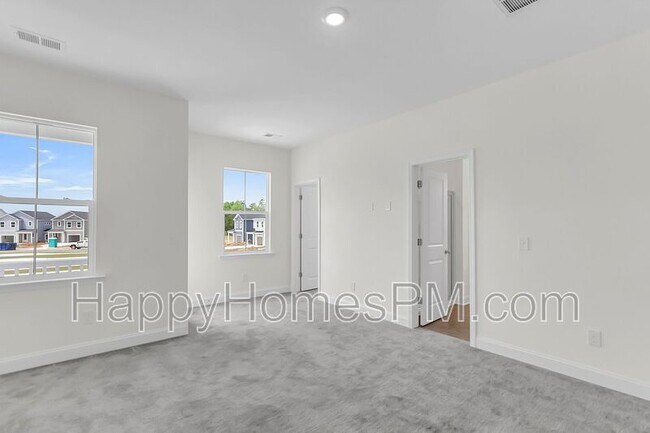 Building Photo - 335 Chapman Cir