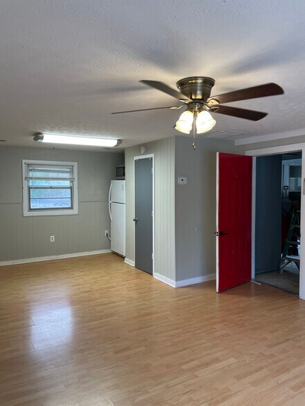 Building Photo - 799 Haynes Rd