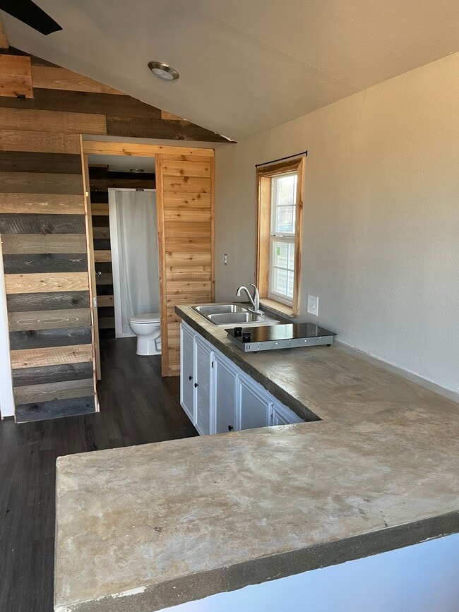 Kitchen/Stovetop - 4217 County Road 305B
