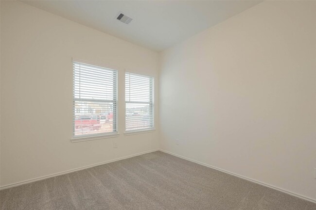 Building Photo - 1343 Vinter Mdws Ln