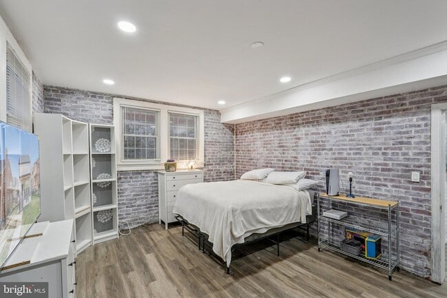 Building Photo - 3422 Pennsylvania Ave. SE