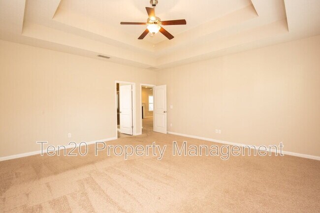 Building Photo - 2510 Ridgewood Way