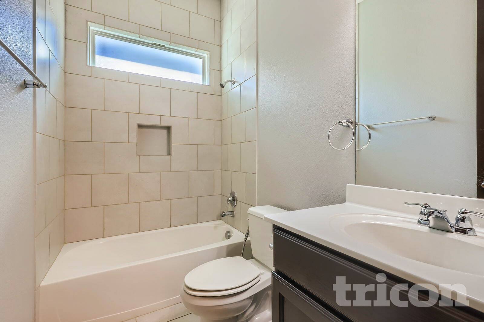 Building Photo - 12427 Loving Ml