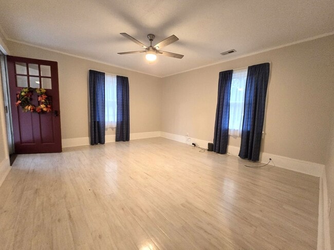 Building Photo - 903 Raleigh St