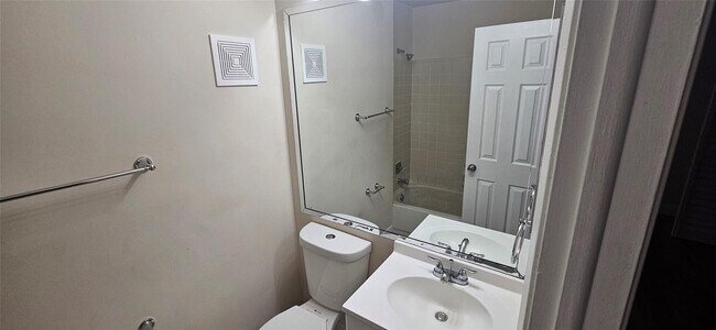 Building Photo - 3282 NW 104th Ave