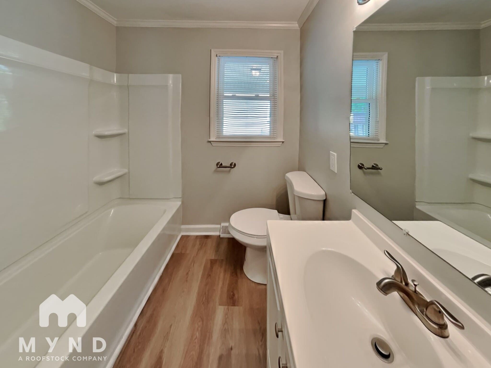 Building Photo - 2634 Skyland Dr