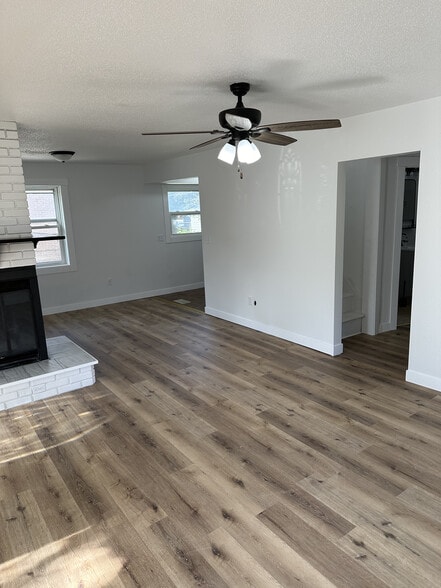 Building Photo - 1219 14th St S