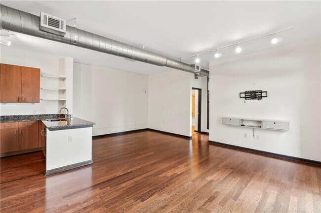 Building Photo - 5300 Peachtree Rd