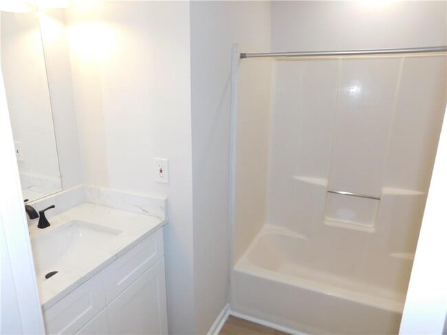 Building Photo - 3589 N Hopkins Ct