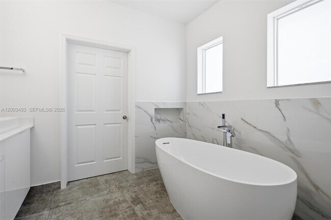 Building Photo - 12920 SW 143rd Terrace