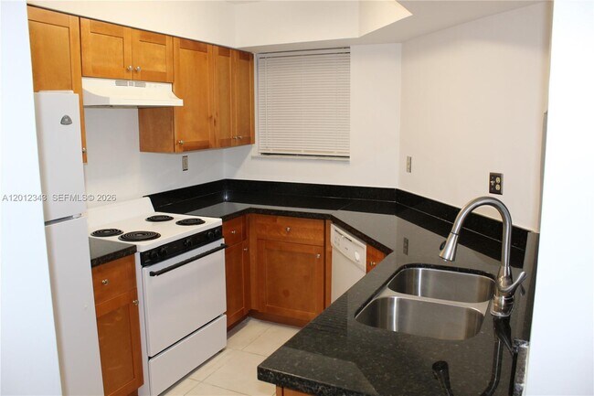 Building Photo - 8305 SW 152nd Ave