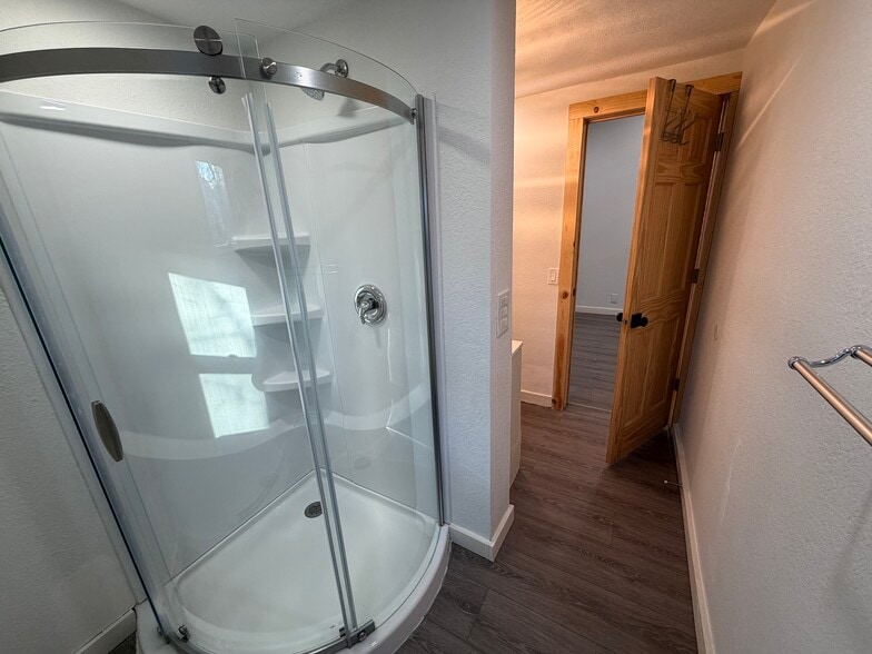 Building Photo - 618 North St