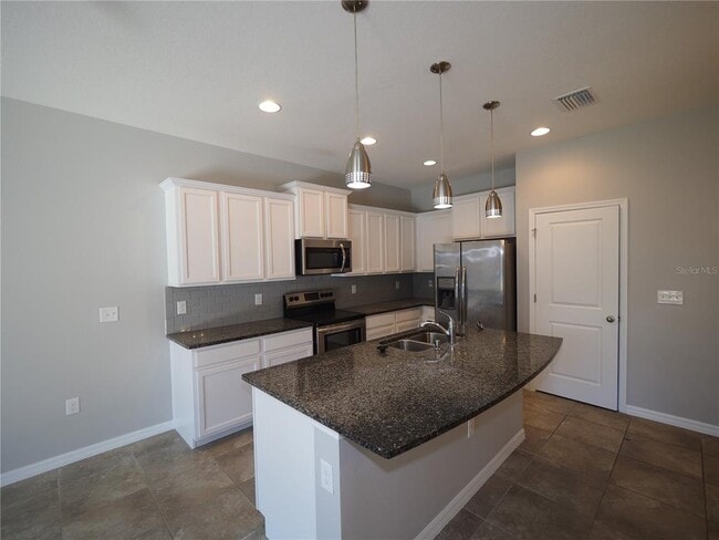 Building Photo - 2615 Midnight Pearl Dr