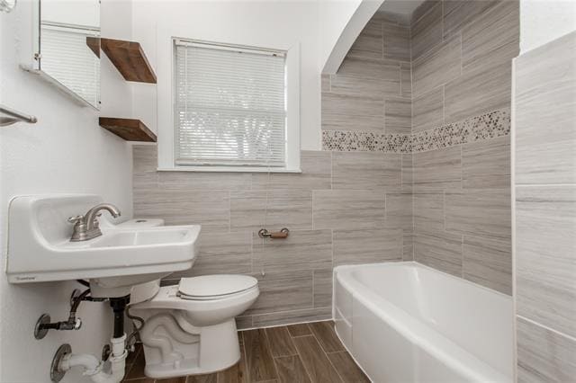 Building Photo - 7414 Robin Rd