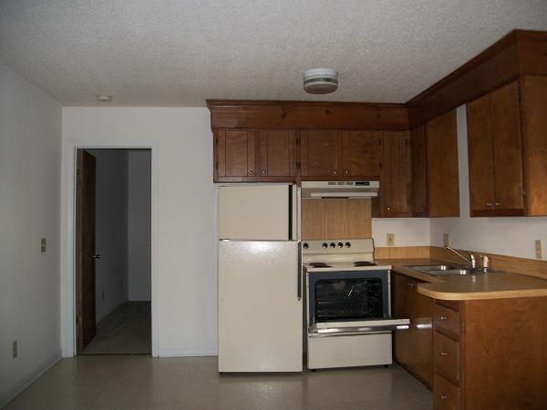 Kitchen - Brookside West Apartments