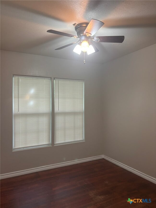 Building Photo - 2905 Wildwood St